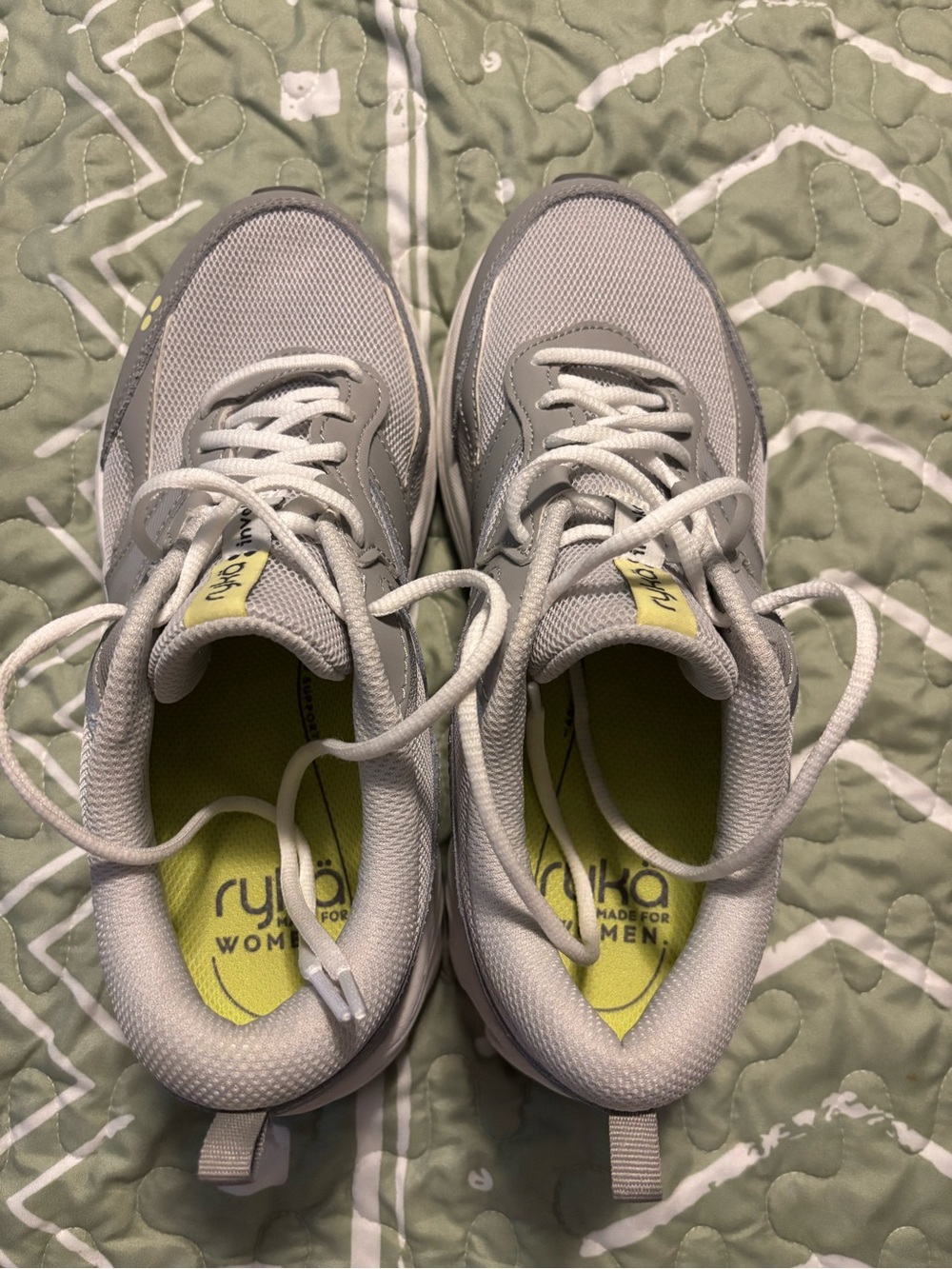 Ryka Women's LIKE NEW Light Gray Athletic Sneakers with Lime Insoles